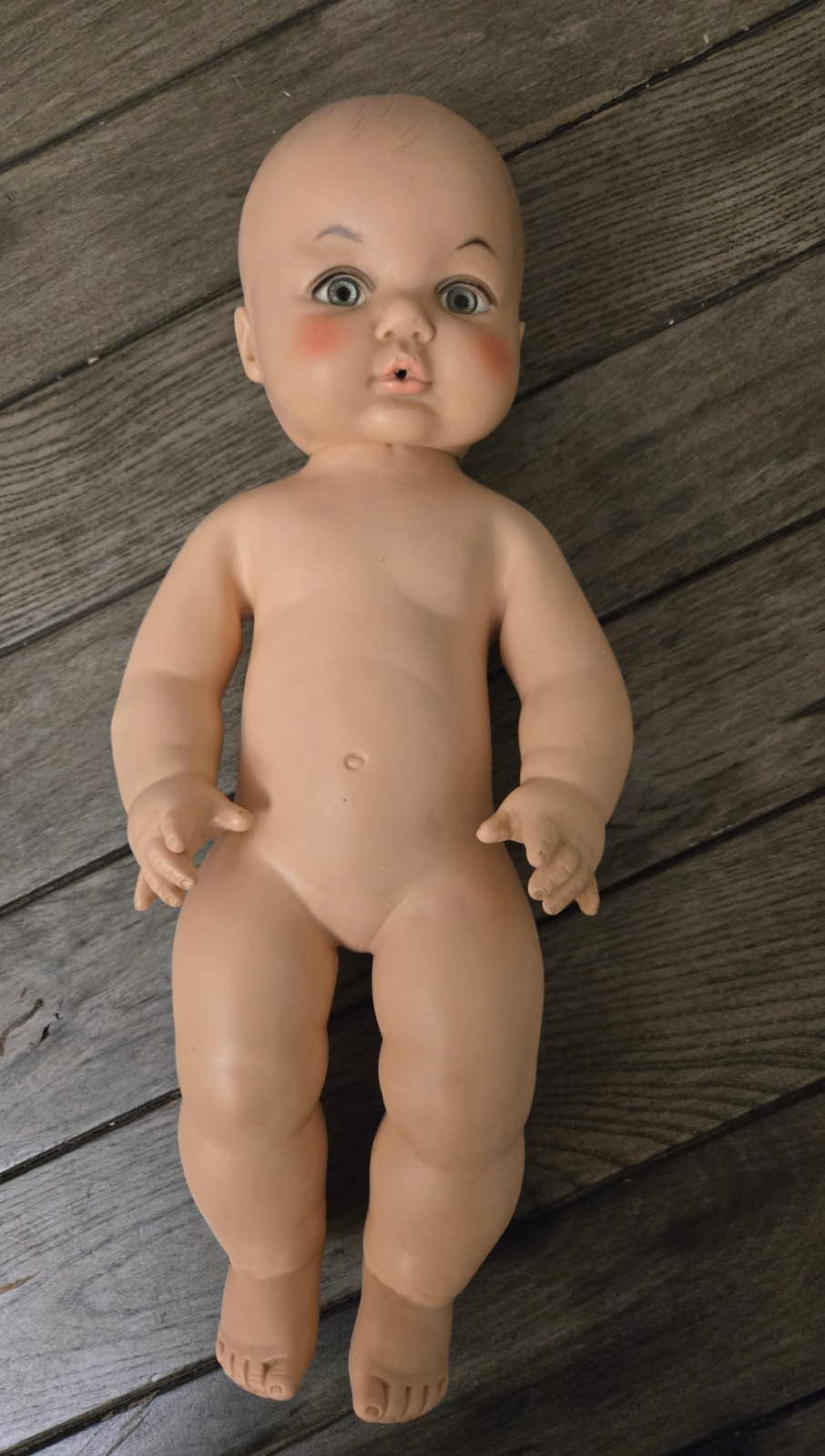 Vintage Baby Doll 1974 Eegee Drink & Wet 14″ Green Eyes Molded Brown Hair