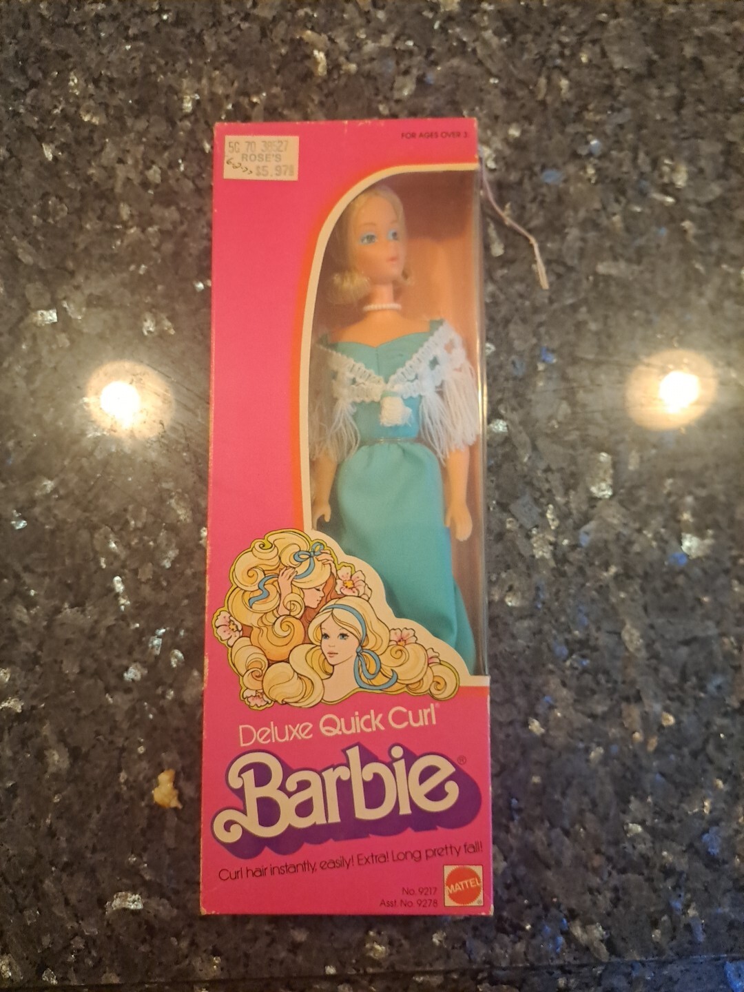1975 MATTEL DELUXE QUICK CURL BARBIE DOLL #9217 New in Box
