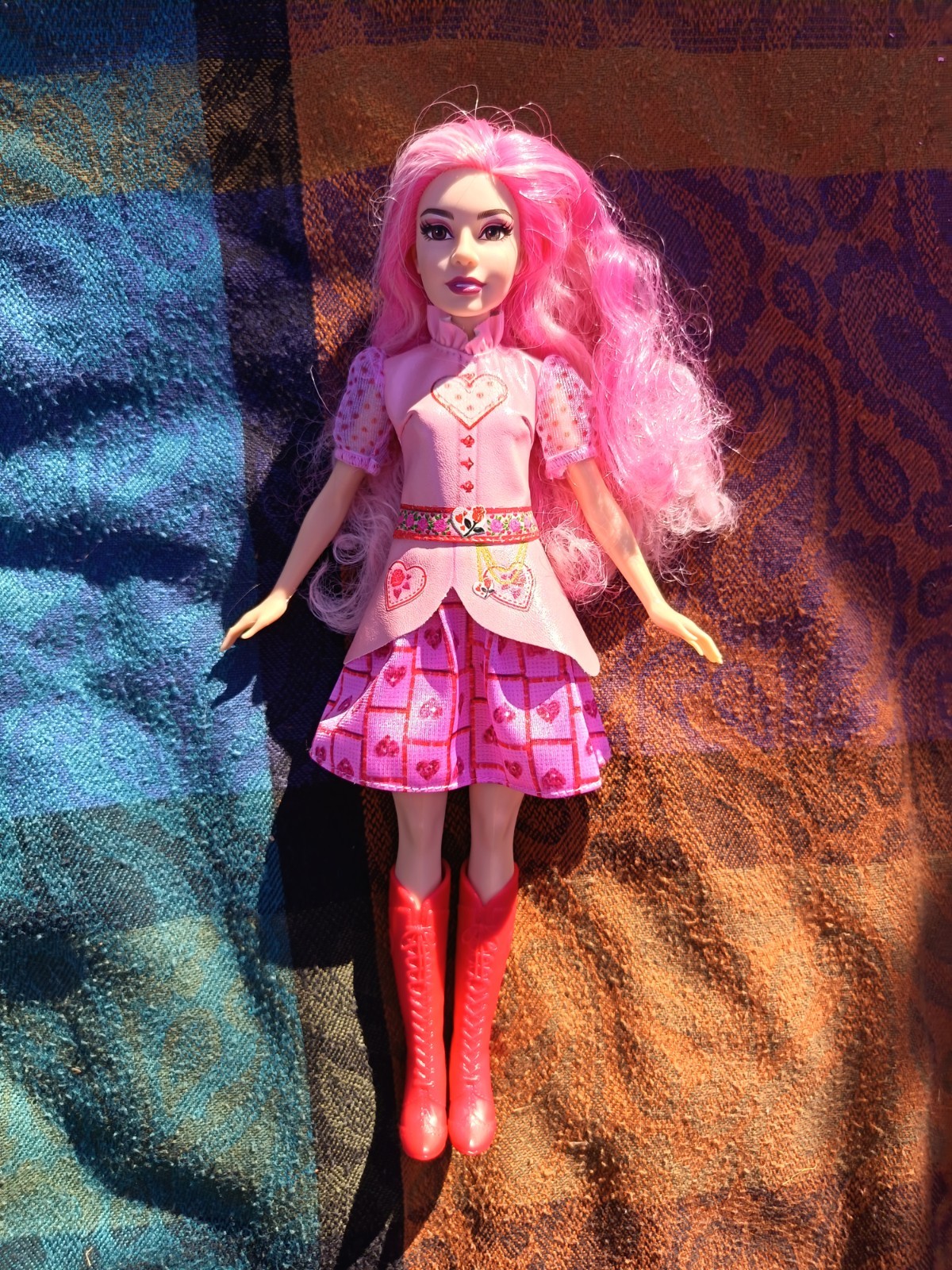 Disney Descendants 4 The Rise of Red Doll Singing Bridget Young Queen of Hearts