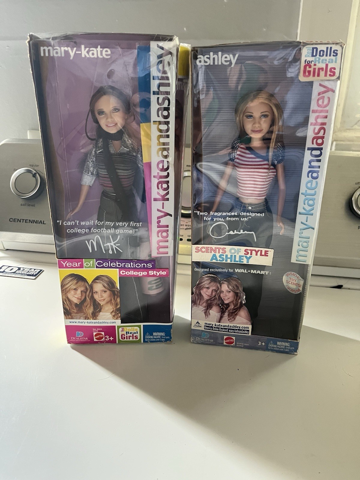 Mattel Mary-Kate & Ashley 12in Fashion Doll Lot 2 Scented w/ Removable Clothes