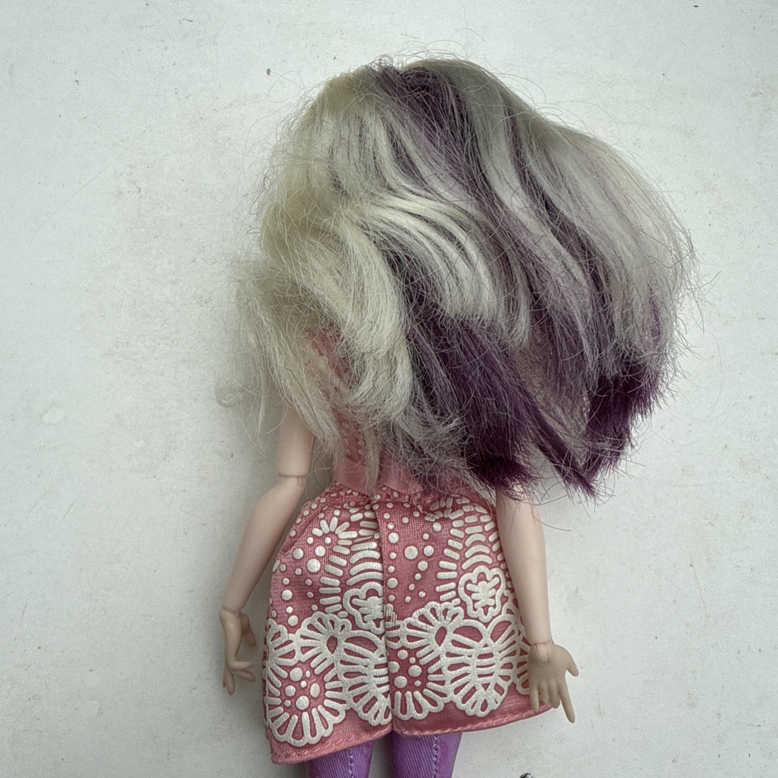 Disney Descendants 2 Style Switch Mal ( Blonde to Purple) Fashion Doll