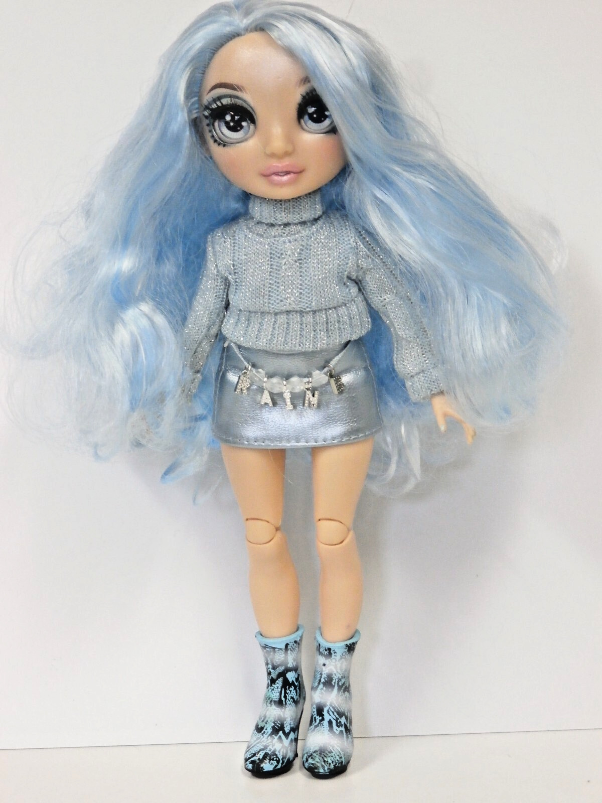 Rainbow High Series 3 Gabriella Icely Fashion Doll Ice Blue w Outfit 10-1/2″