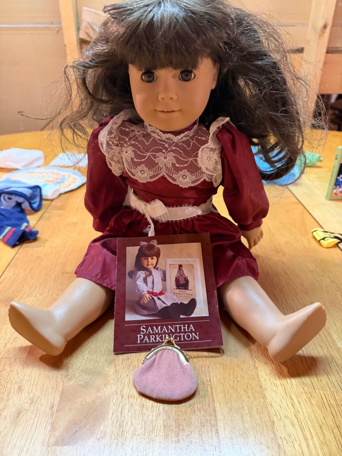 Vintage Samantha Parkington American Girl. Tan body, long neck strings, purse.