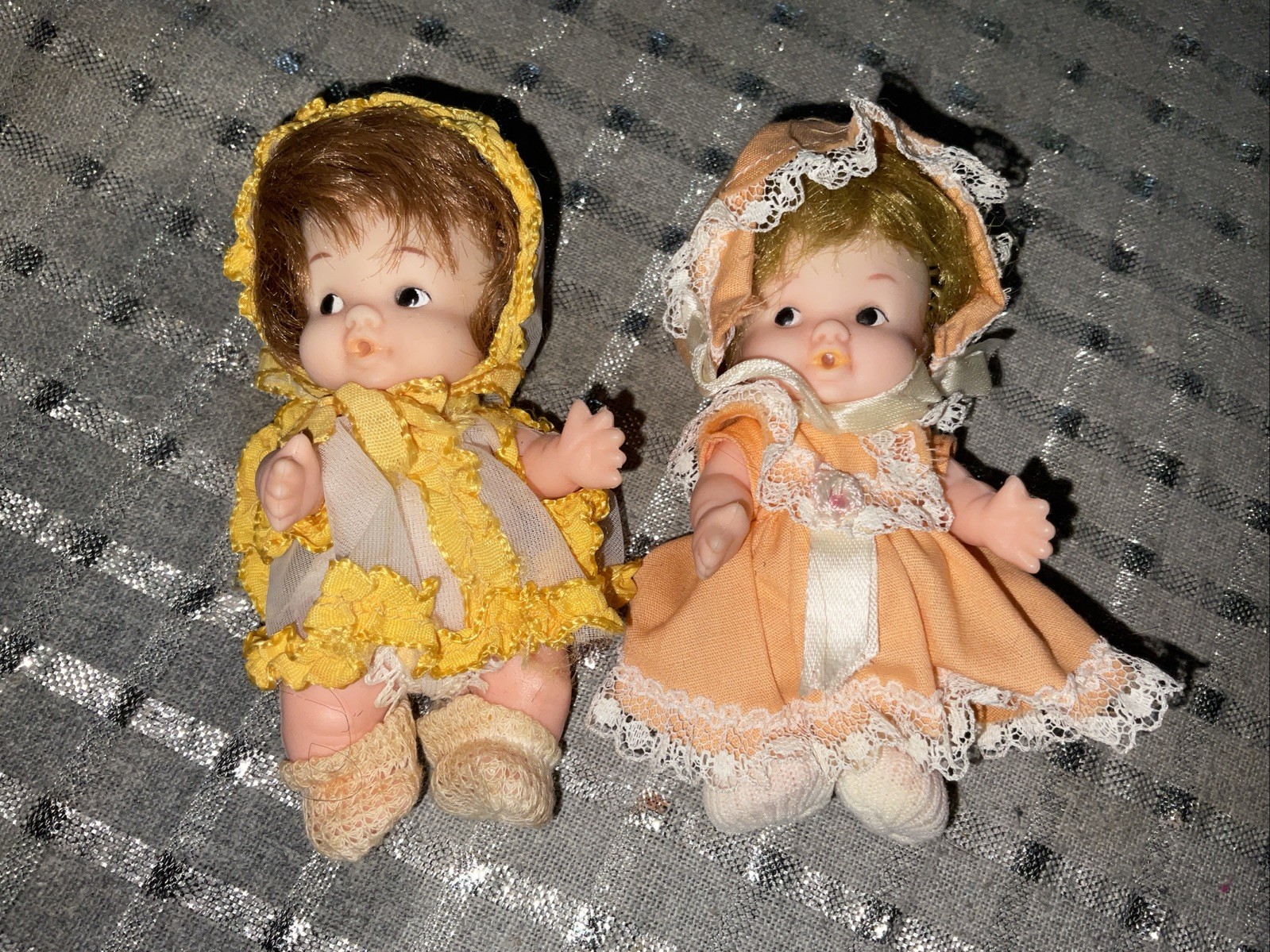Vintage Blonde & Brown Hair Baby PeeWee Dolls Uneeda Doll Co Outfits Too