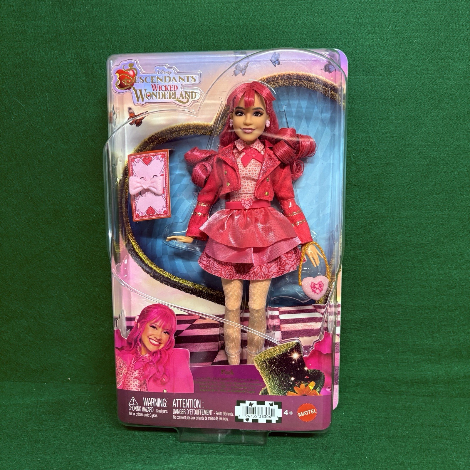 Disney Descendants: Wicked Wonderland Pink Sister of Red Daughter Of Queen