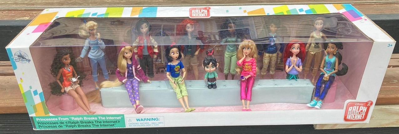 Disney Wreck It Ralph Breaks the Internet Comfy Princesses – 13pc Doll Set