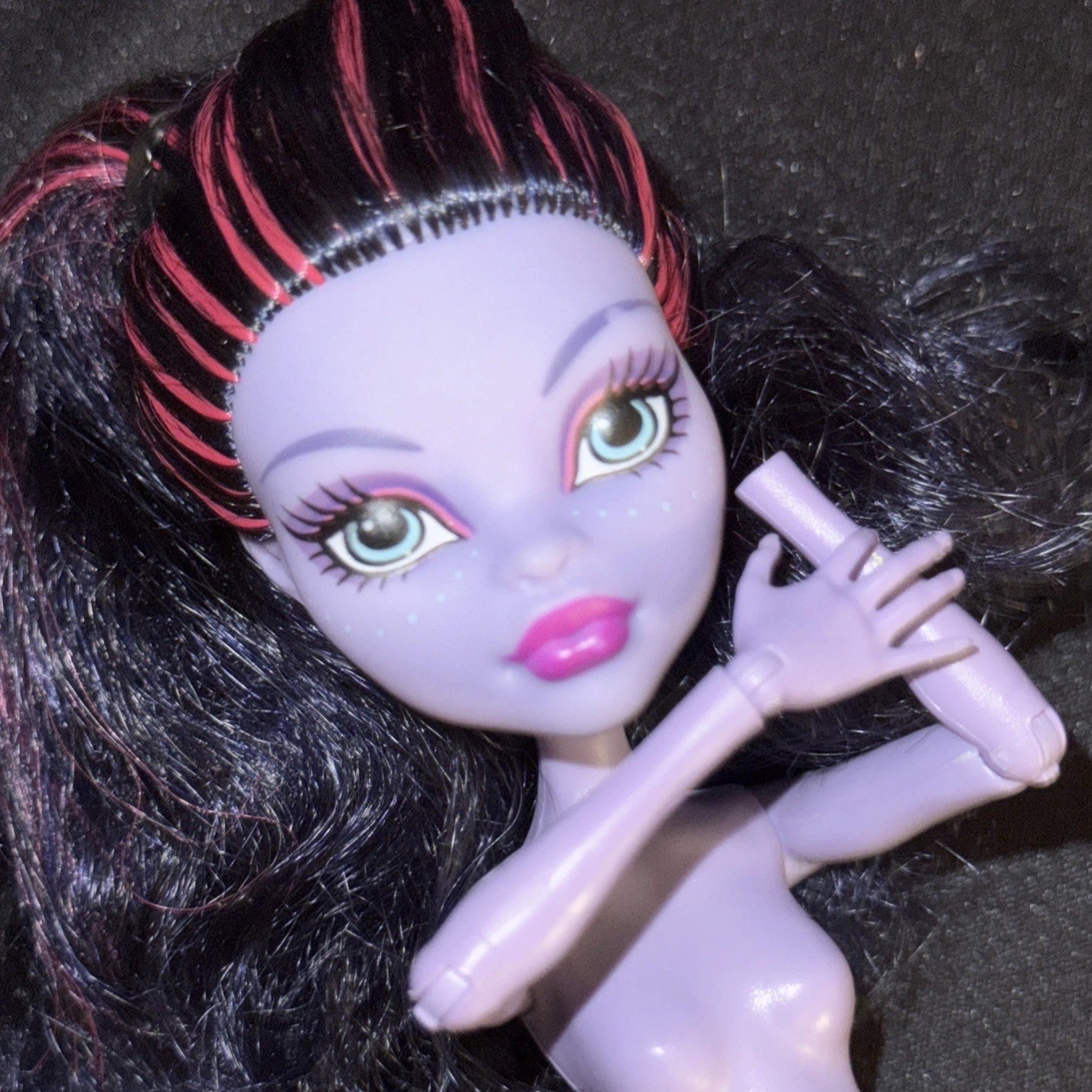 Monster High JANE BOOLITTLE First Wave Doll w/ Clothes Missing Left Hand 2008