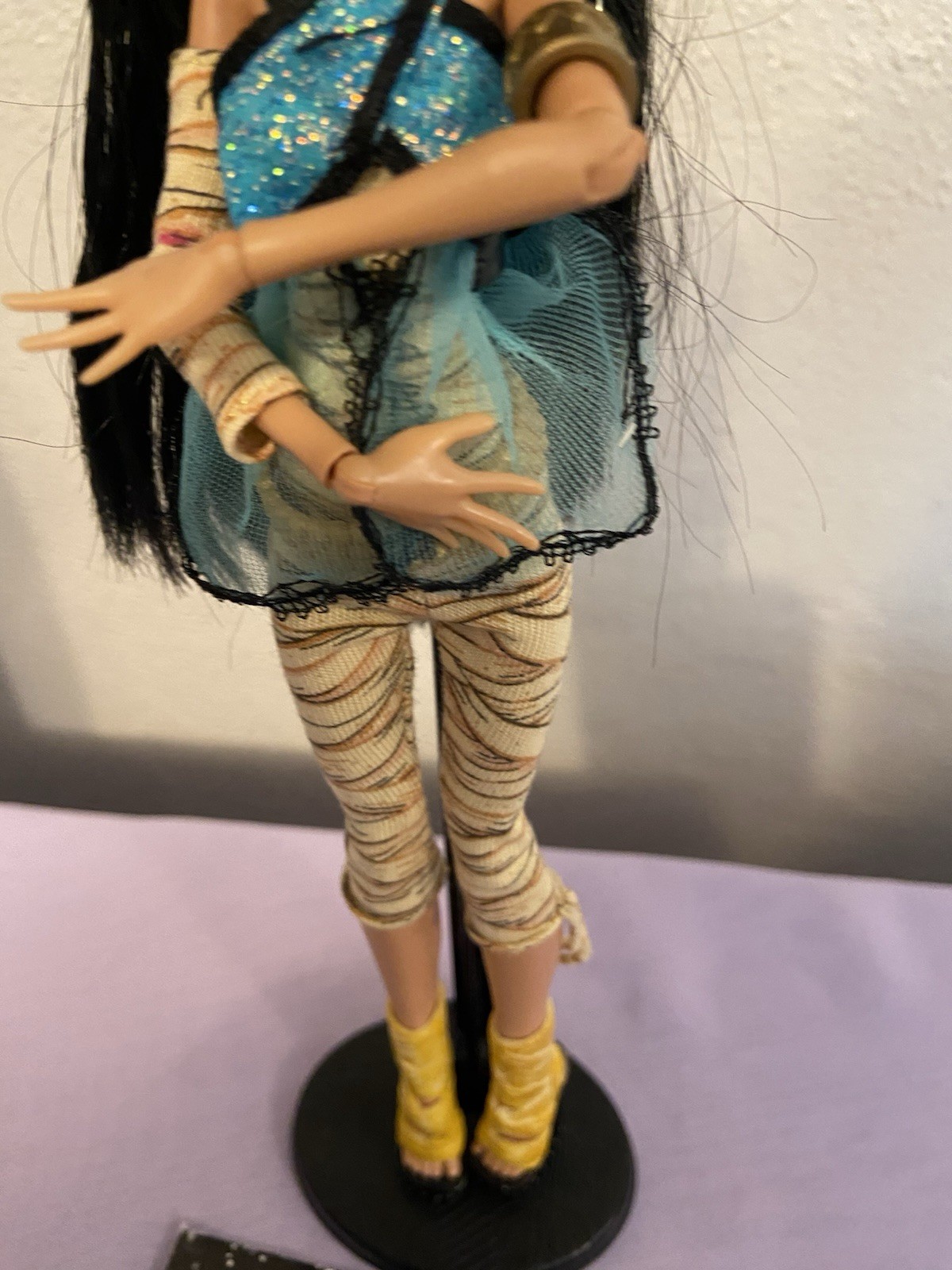 Mattel Monster High Cleo de Nile First Wave Doll Gold Elastics