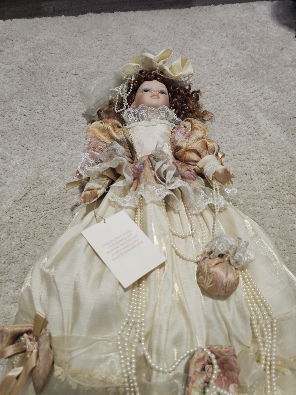 Collectible Memories Abigail 28in Porcelain Doll Blue Eyes Collector Edition