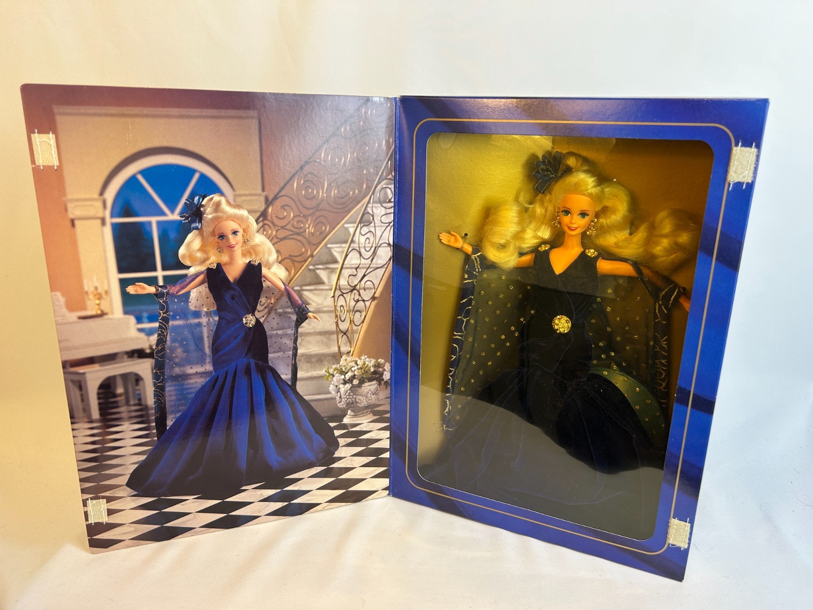 Mattel Barbie Society Style SAPPHIRE DREAM 1995