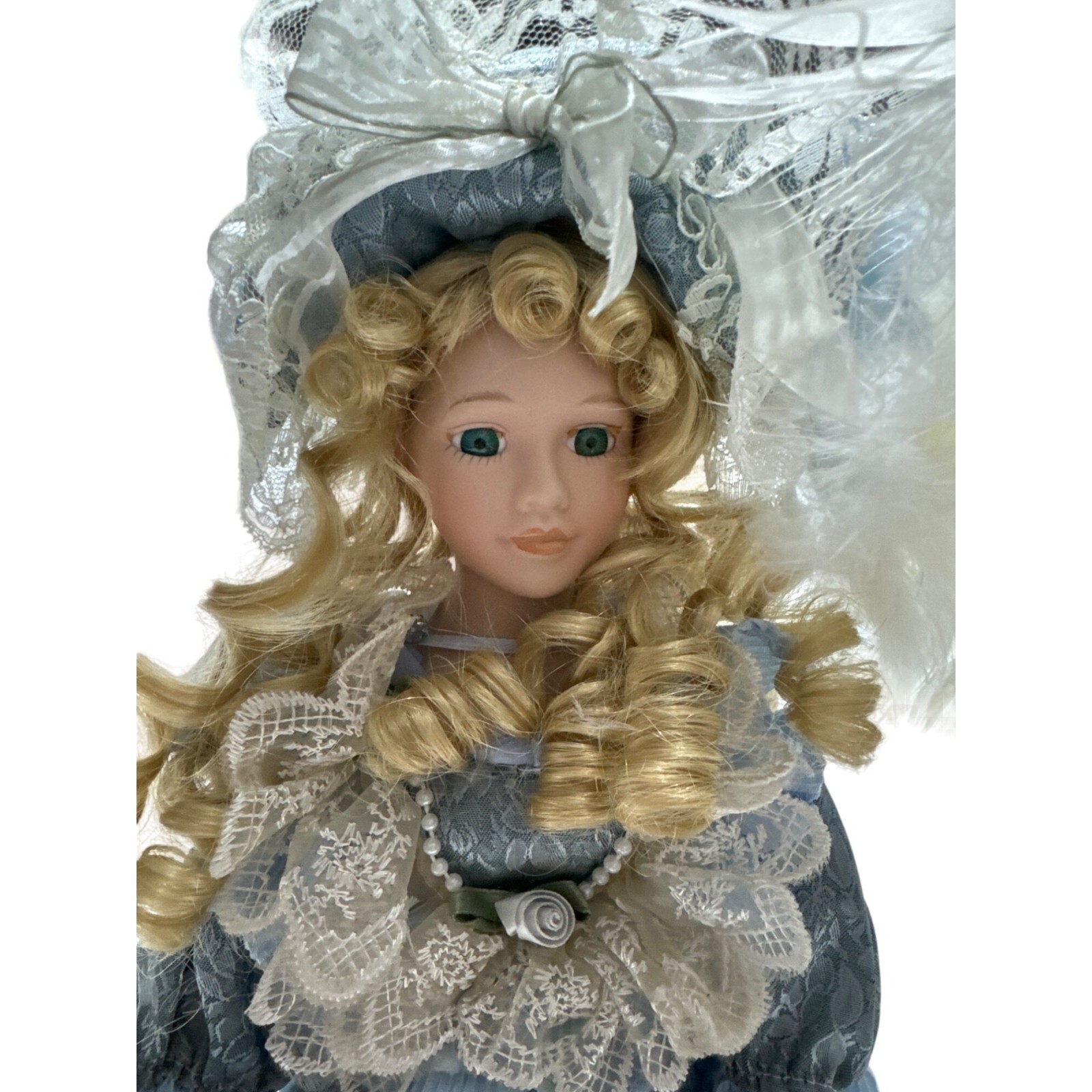 Cathay Collection Barbara Limited Edition Porcelain Dolls with Certificate