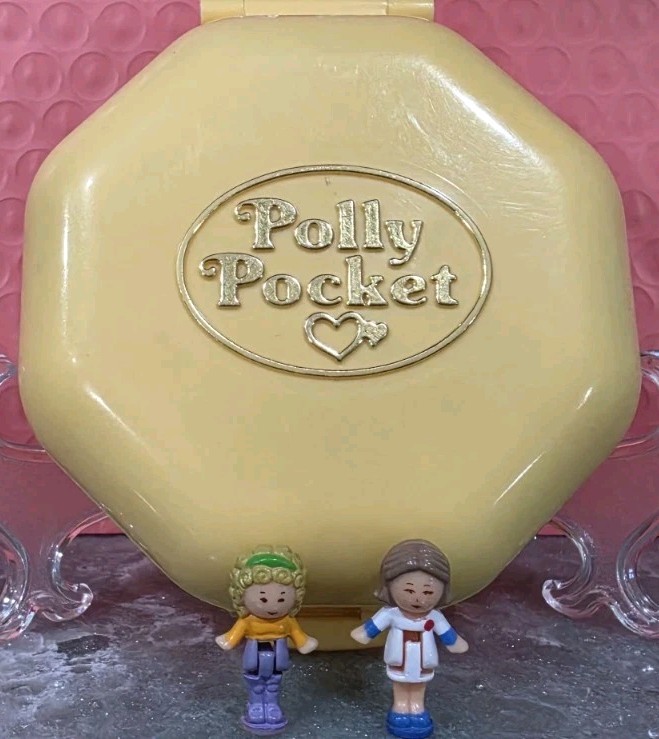 Polly Pocket Vintage 1990 POLLY’s HAIR SALON Bluebird Toys COMPLETE W/ Figures