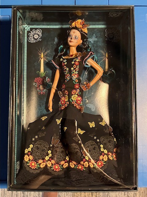 Barbie 2019 Dia De Los Muertos Day Of The Dead Signature Doll FXD52 NEW