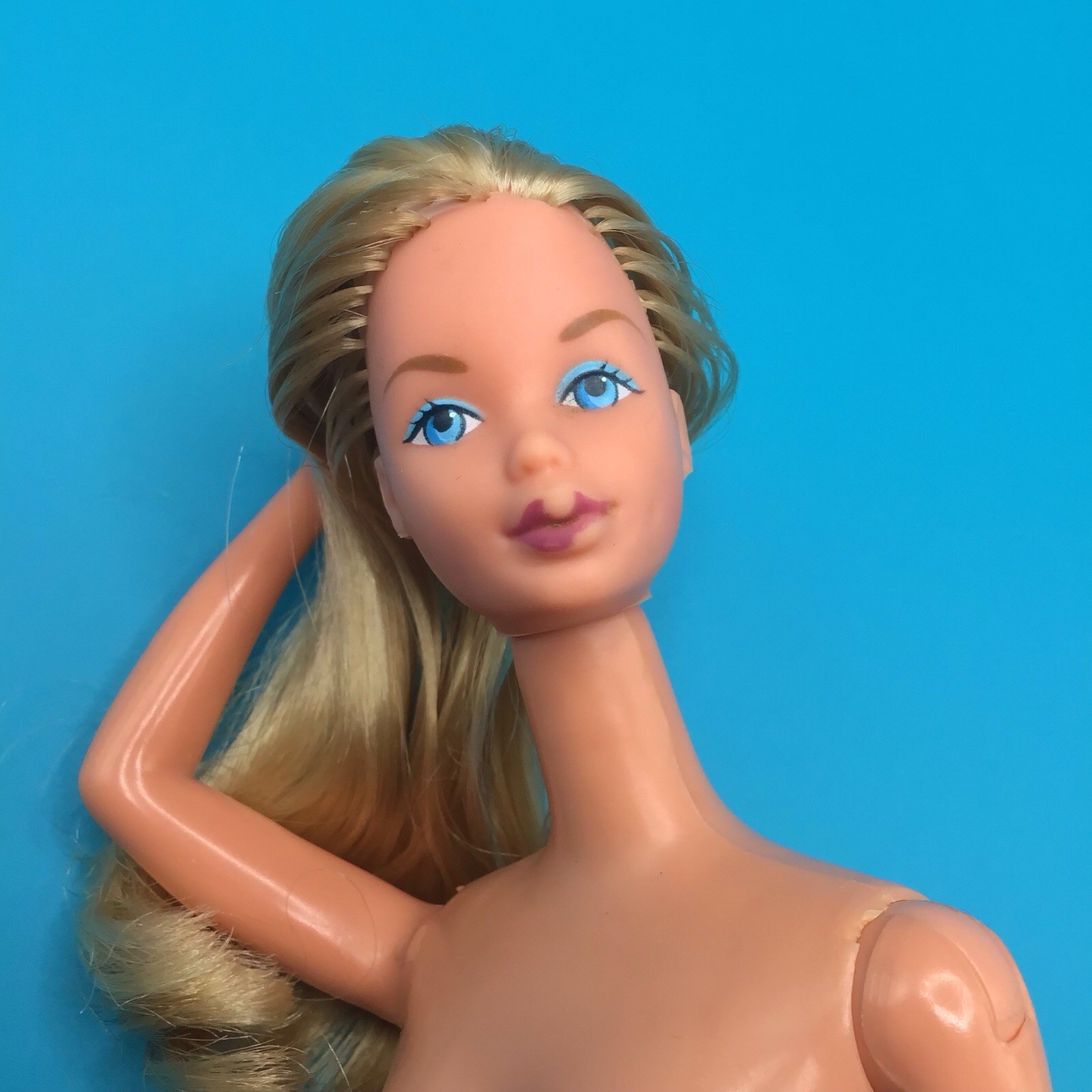 1978 Kissing Barbie Nude Doll 2597 TLC Button Stuck & Lip Paint Touch Up
