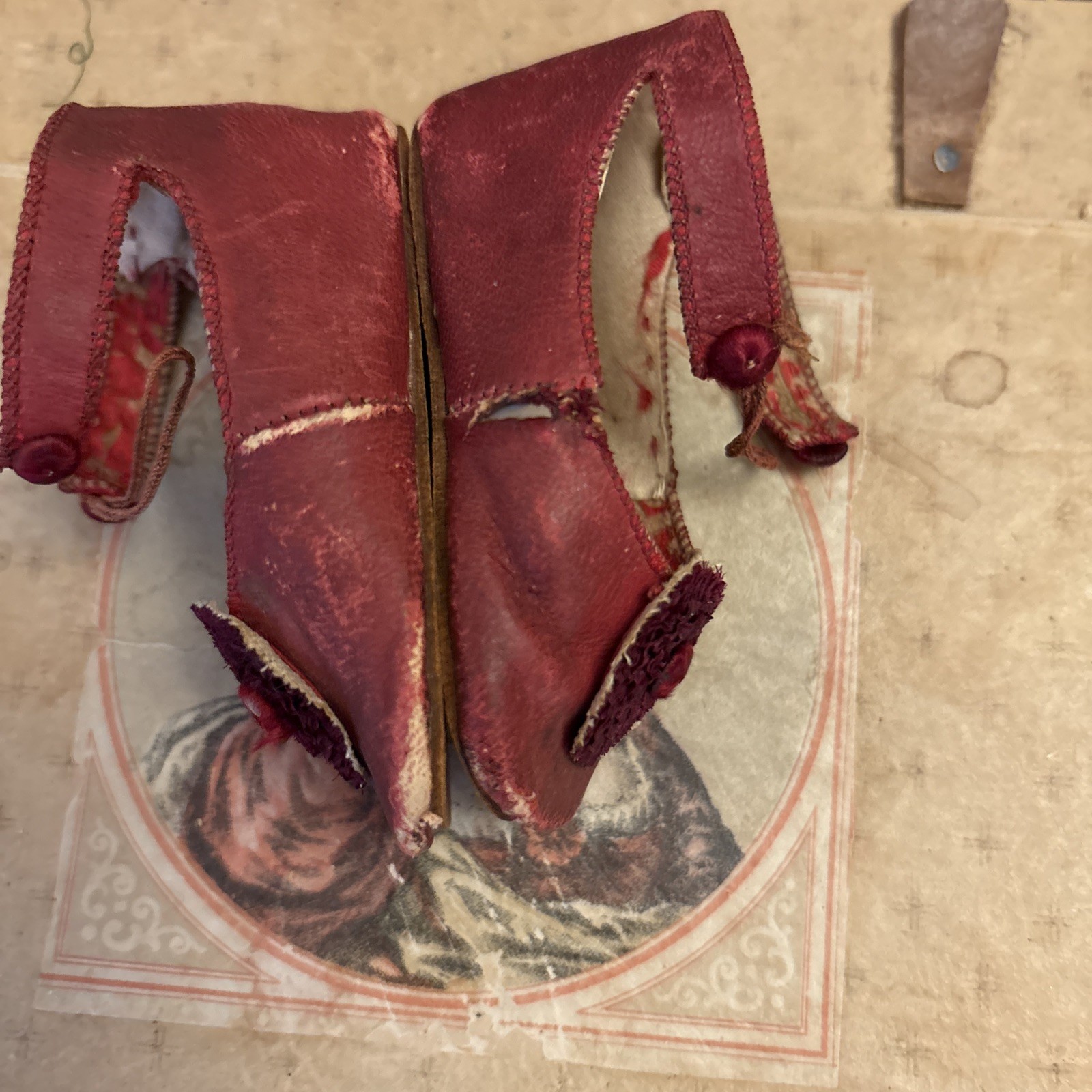 Antique Red Leather Starburst Decorative Toe Buckle Doll Shoes w/Ankle Buttons