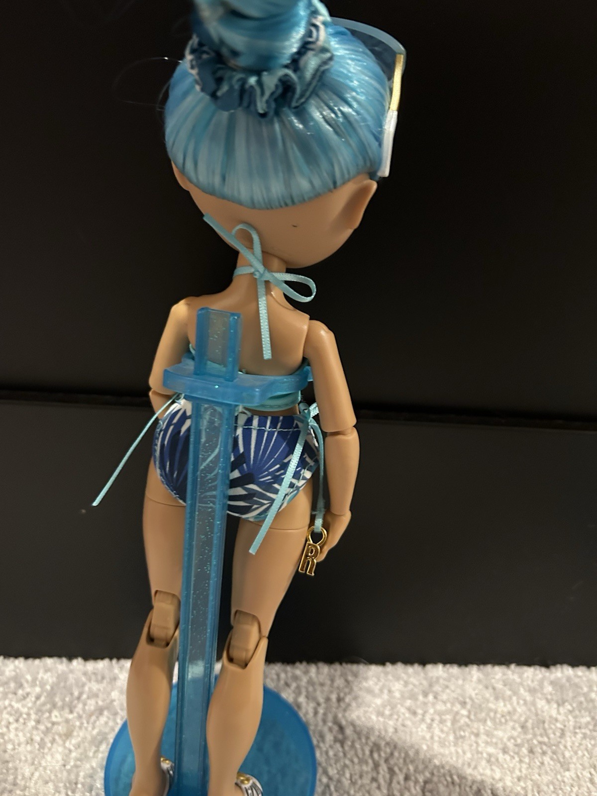 Rainbow High Pacific Coast Hali Capri Doll Clothing Blue Hair Complete MGA