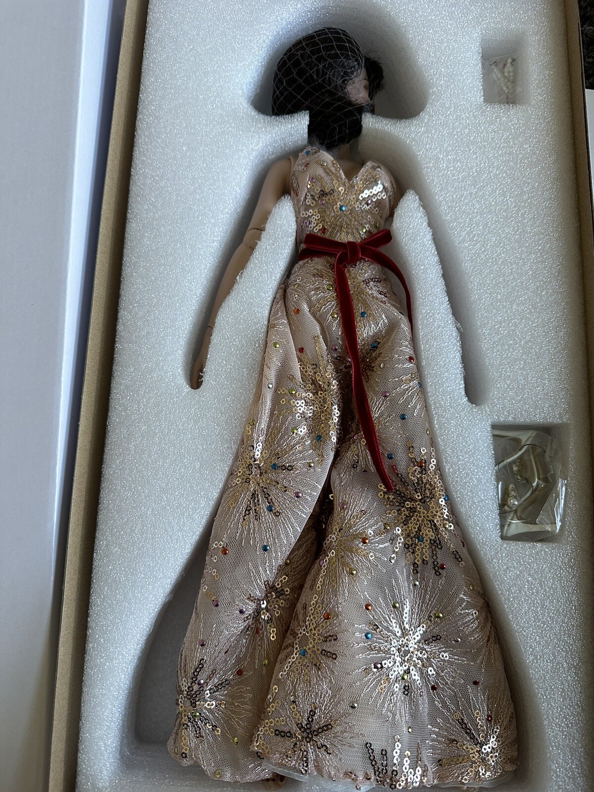 Tonner Celebrating Beautiful Views UFDC 2023 LE Lacie Churchill 16″ Fashion Doll