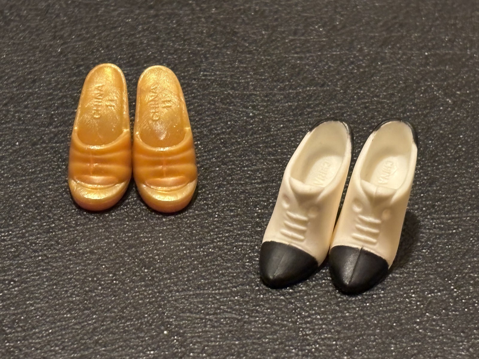 1997 – Several Items from Barbie Millicent Roberts ALL DECKED OUT Fashion