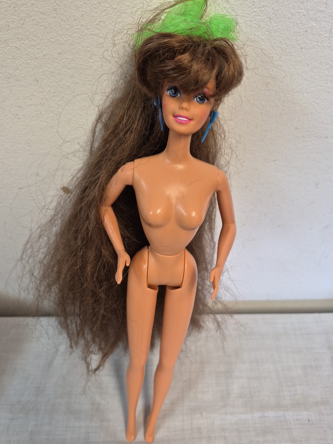 Totally Hair Teresa Barbie 1991 Brunette Long Hair Earrings HAIR ACCESSORY
