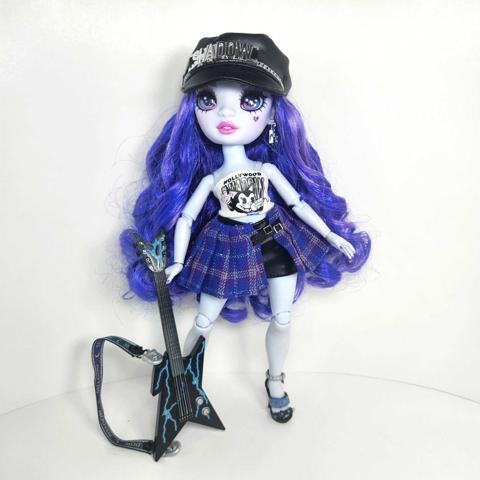 Rainbow High Shadow High Uma Vanhoose Rock Fashion Doll W/Guitar Outfits Accs