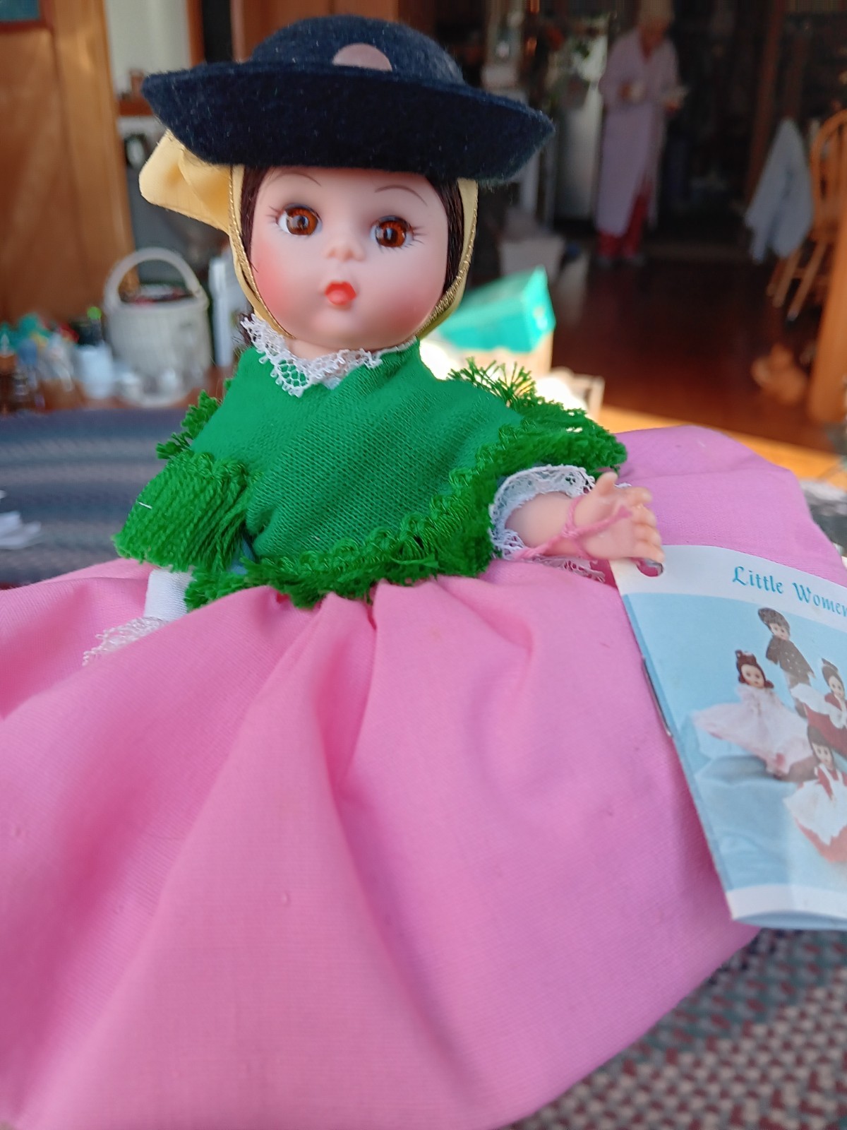 Madame Alexander 8” ?? Portugal International Vtg Doll #585 original box (2472