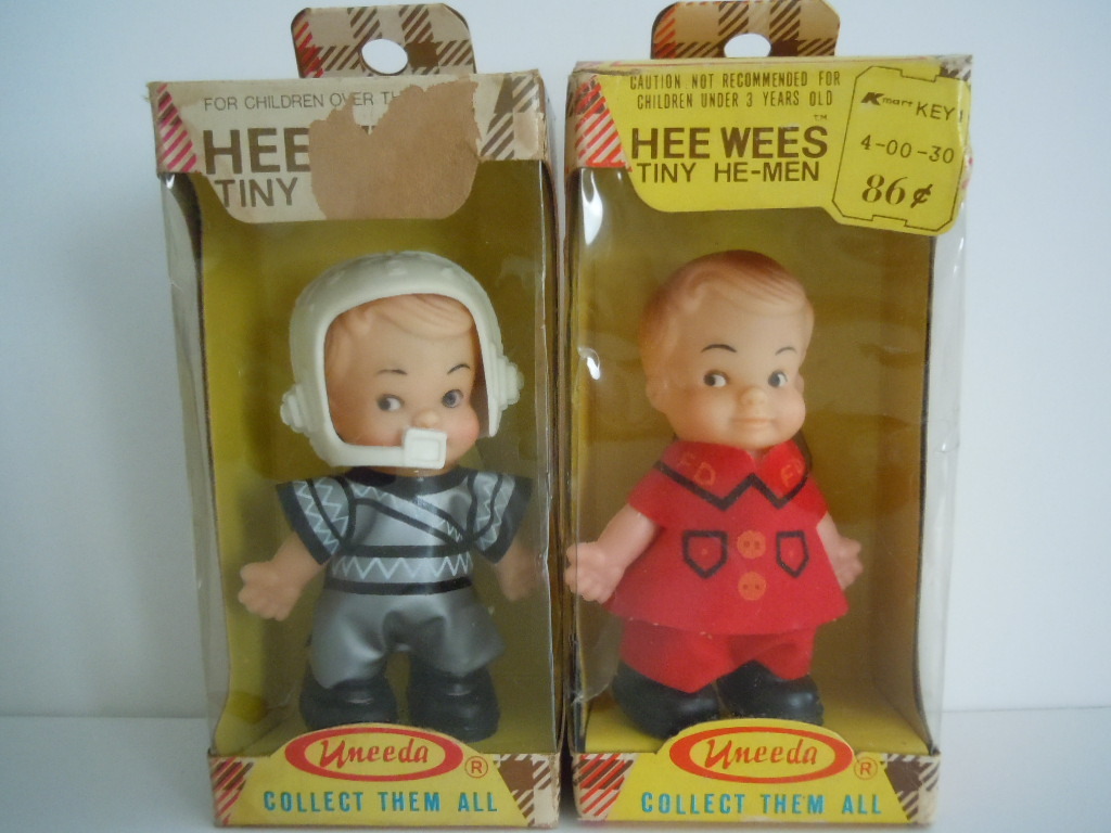UNEEDA 1974 KMART” HEE WEES TINY HE-MEN ” BOYS PEE WEE: FOOTBALL PLAYER,FIRE MAN