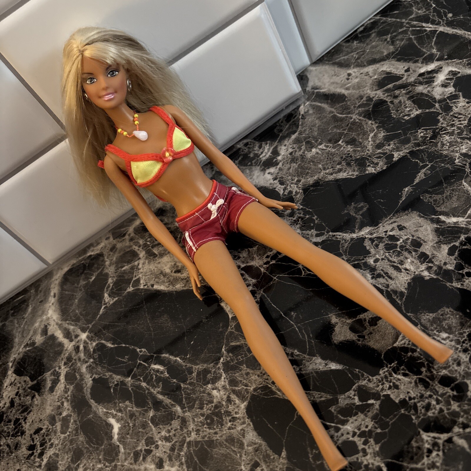 Vintage Mattel 2003 Tan Cali Girl Barbie Doll With Outfit Earrings & Necklace