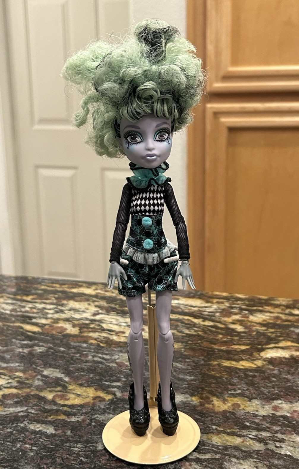 Monster High Twyla Freak Du Chic Doll Mattel 11″ Green Hair Articulated