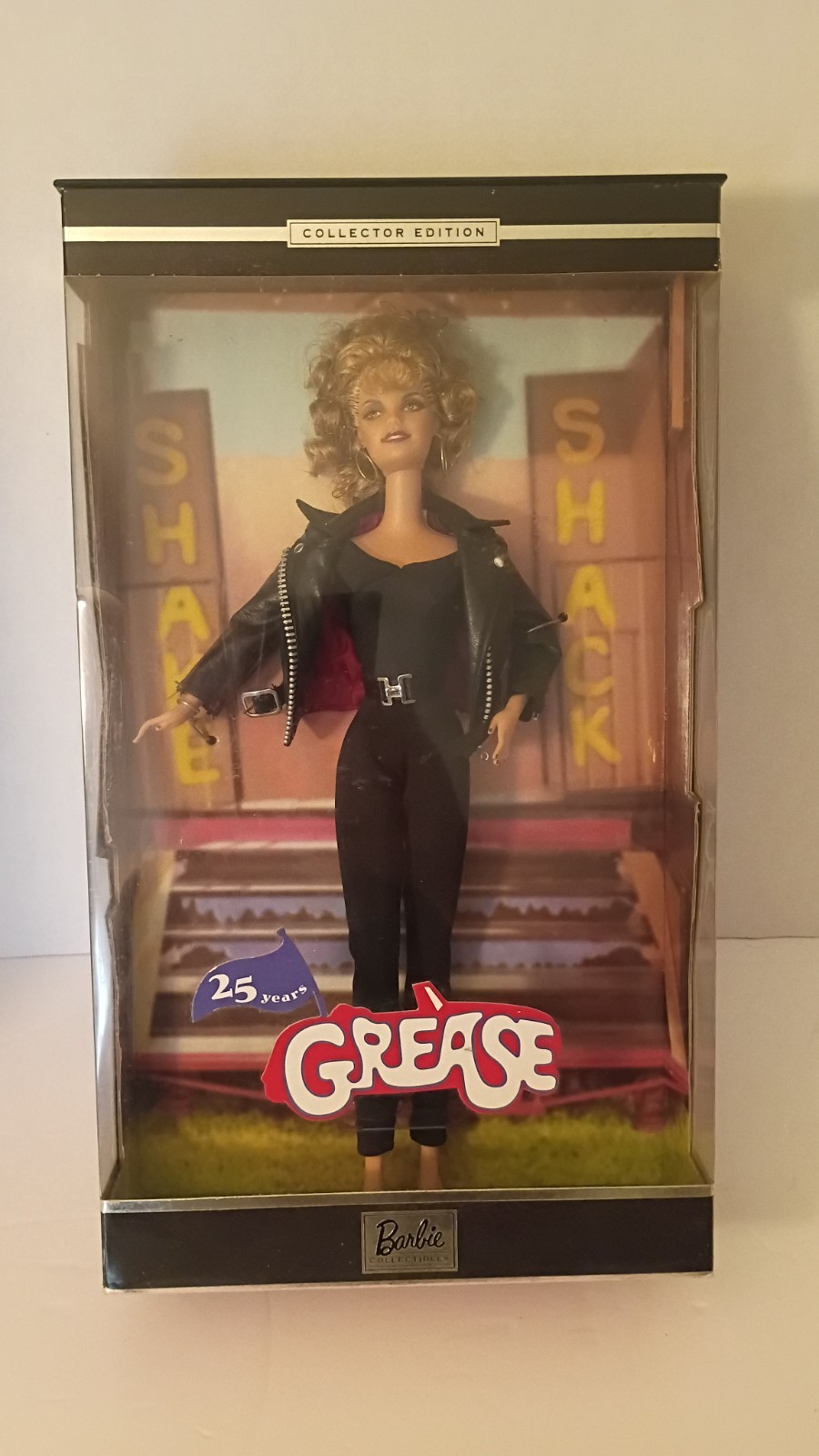 Barbie Grease 25th Anniversary Sandy B2510 Olivia Newton John