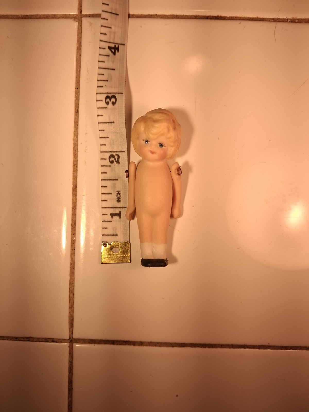 Basket Full Tiny Dolls Vtg Celluloid, Rubber, Porcelain, Hard Plastic 10 Dolls