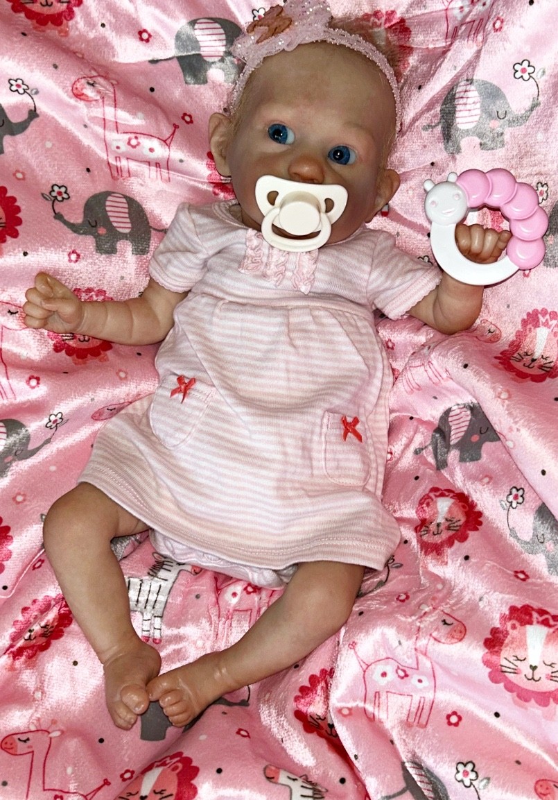 Rare Sold out Pixie Reborn baby doll Preemie Girl Bonnie Brown w/ bed and belly