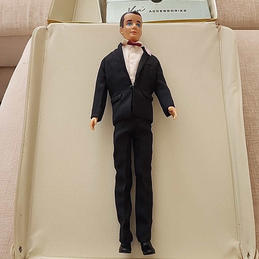 1960 Ken Doll With Yellow Case, Several Outfits And Accessories