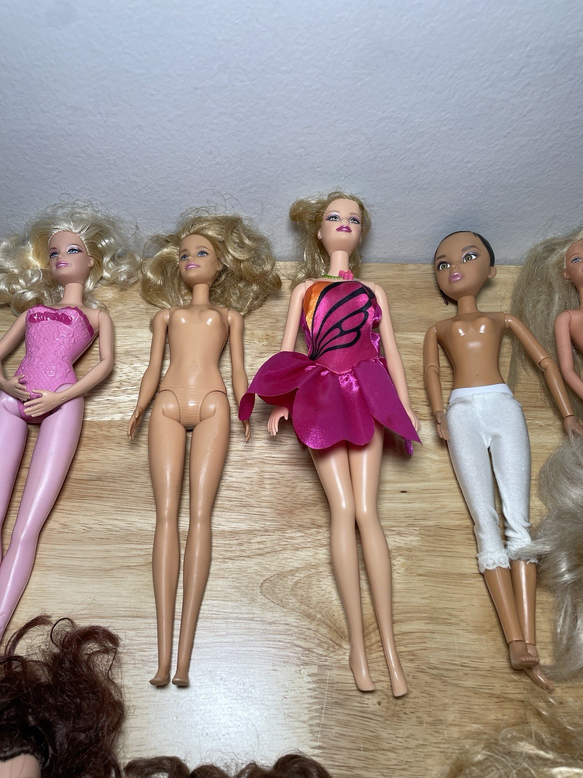 Lot of ( 11 ) Random Assorted Barbie / Disney Dolls 1966 – 2015!