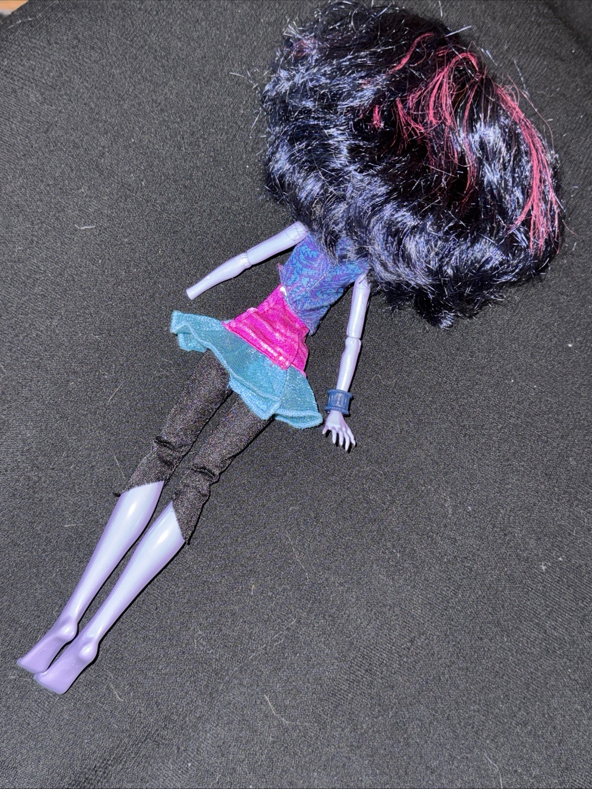 Monster High JANE BOOLITTLE First Wave Doll w/ Clothes Missing Left Hand 2008