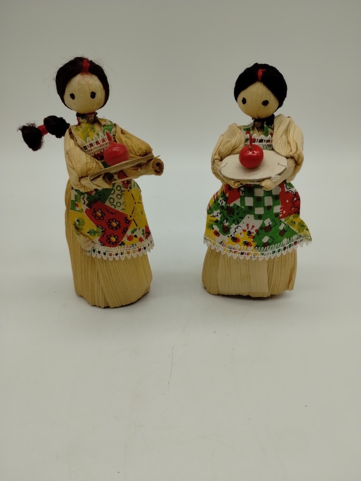 Set Of 2 Vintage Corn Husk Dolls Braided Hair Apples 4.25″ Tall