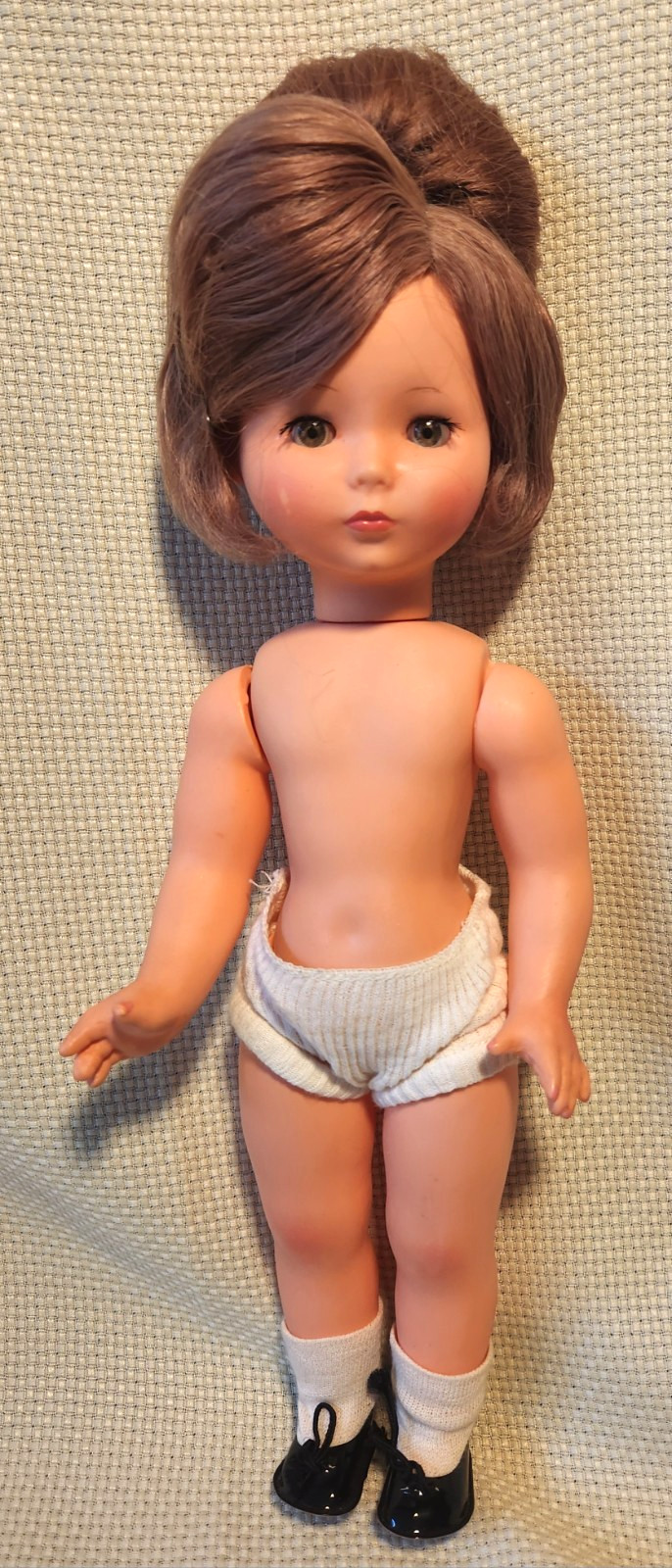 Vintage Furga Carola 14” Italian Doll Brunette Strung Arms – Crier Issue READ