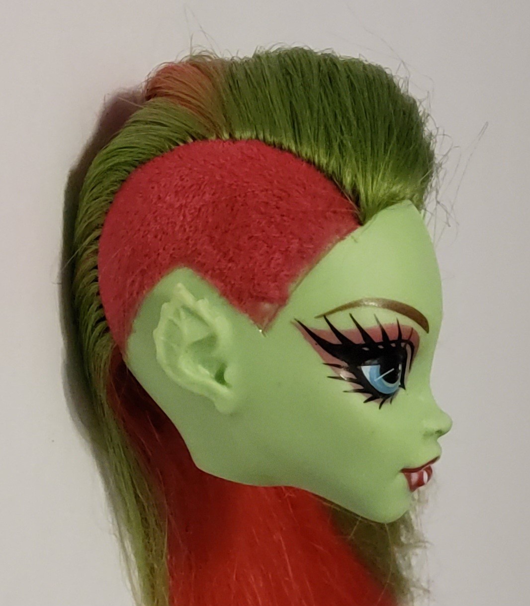 Monster High G1 Venus McFlytrap Replacement Doll Parts
