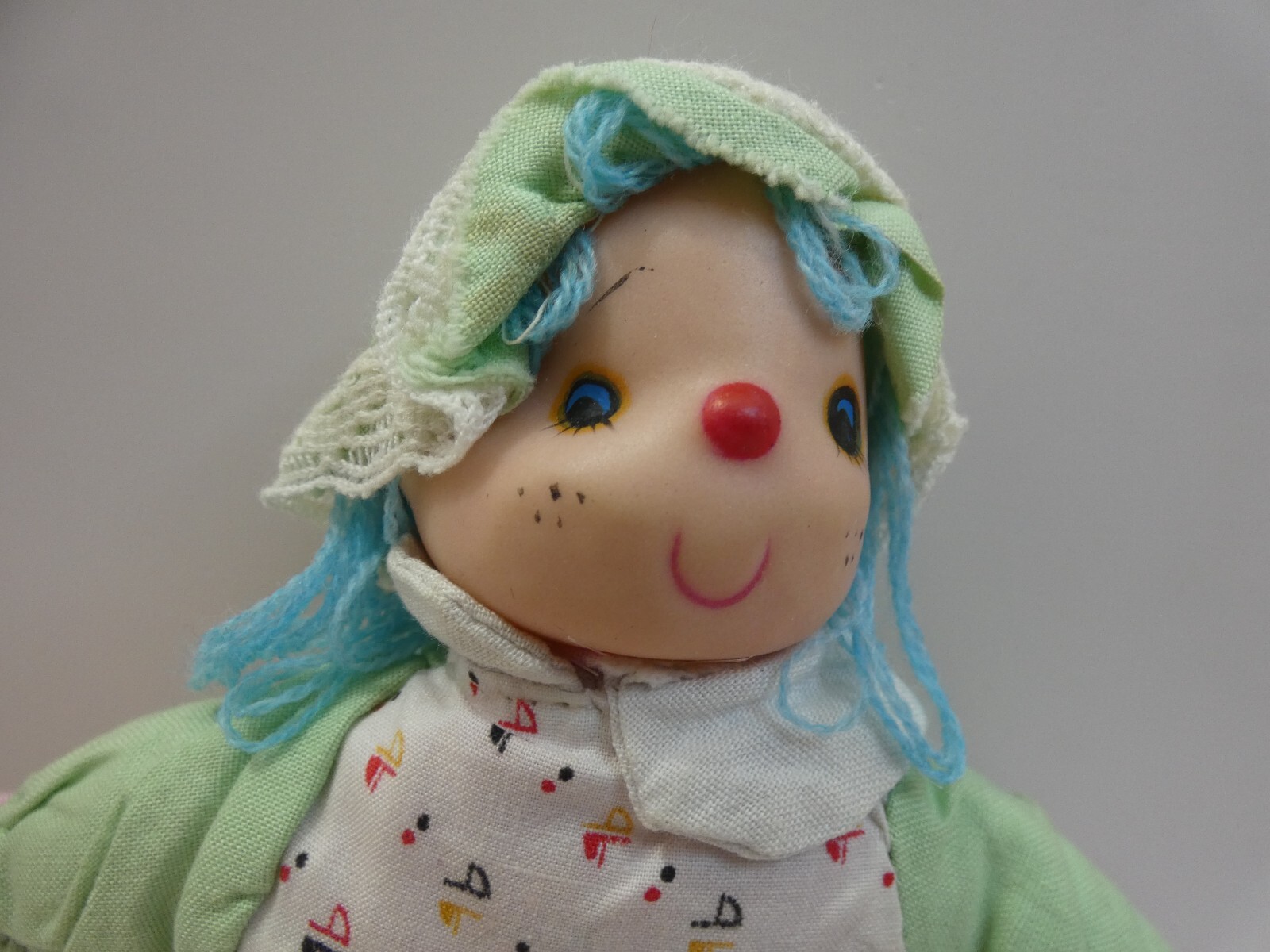 VTG Rag Ice Cream Doll Clown Blue Yarn Hair 7″ Rubber Face Cloth Body