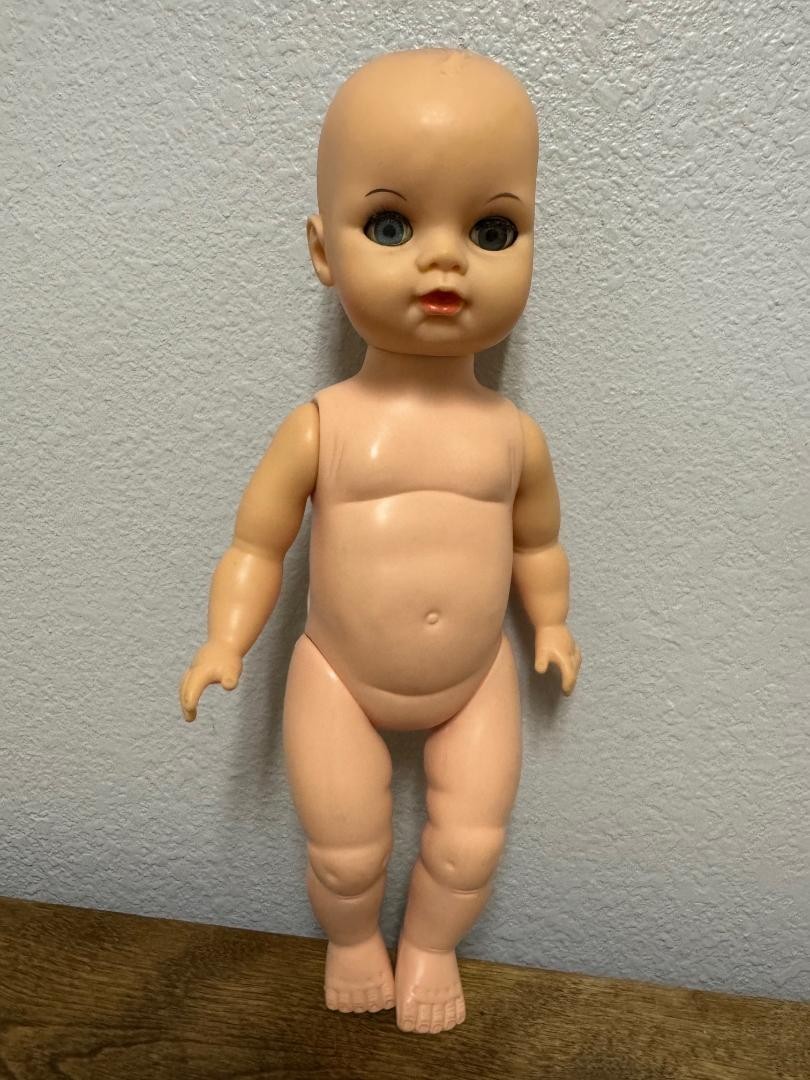 14″ ADT Corp 1963 doll bald no outfit