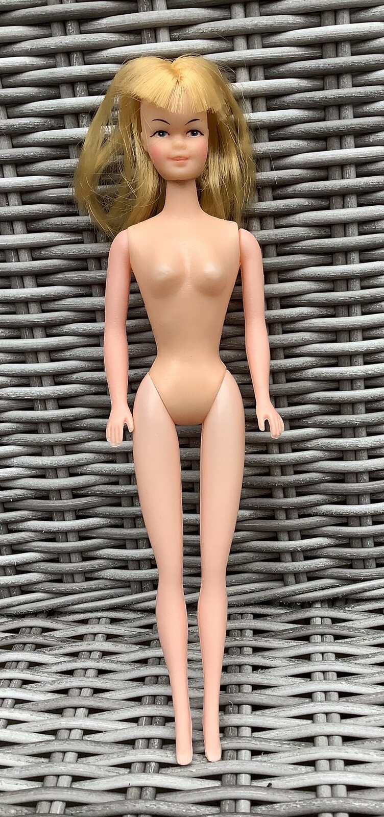 VINTAGE HONG KONG LIGHT RED HEAD FASHION DOLL 11”