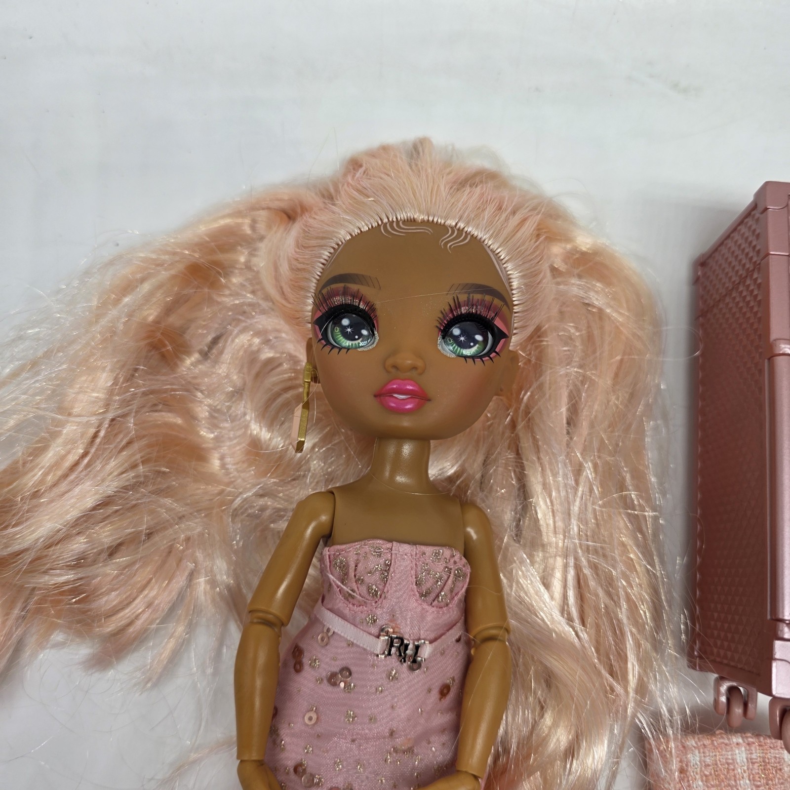 Rainbow High Vision Divas Sabrina St Cloud Doll With Vanity Case Microphone