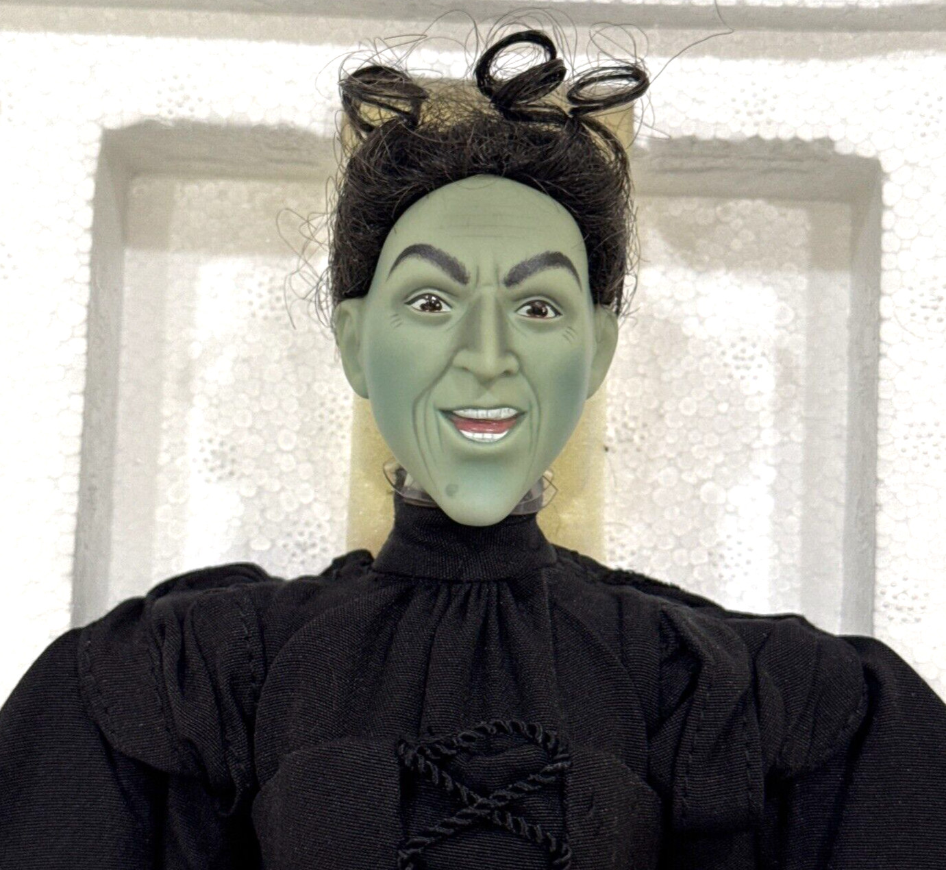 2000 MATTEL TIMELESS TREASURES WIZARD OF OZ WICKED WITCH PORCELAIN DOLL #26835
