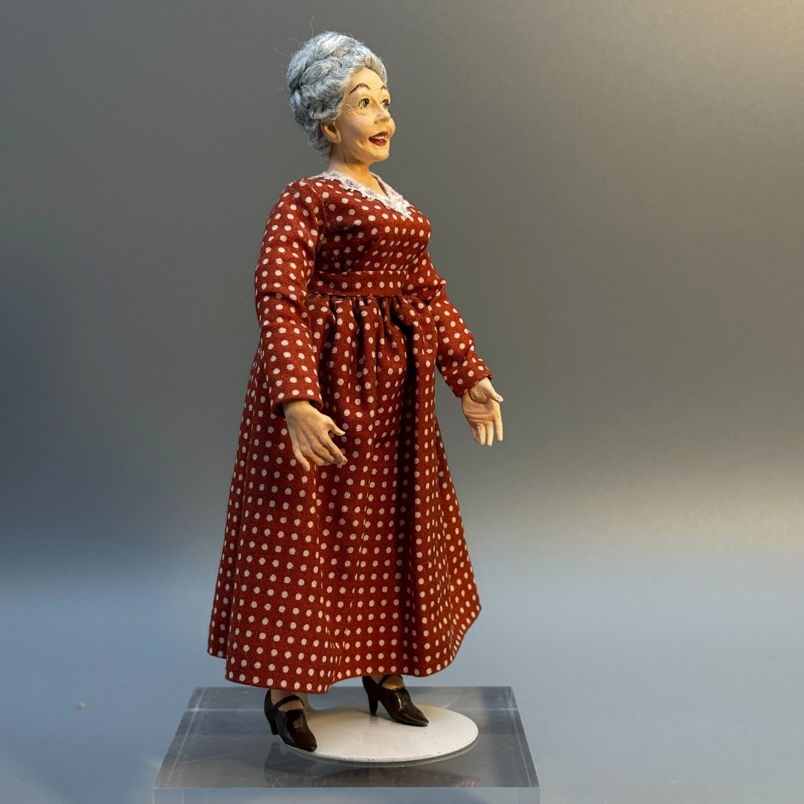 Marcia Backstrom IGMA Artisan Granny Doll Red Dress VTG Dollhouse Miniature 1:12
