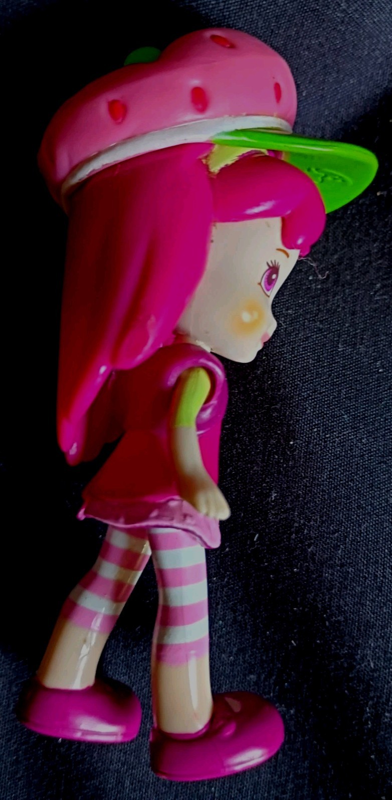 2008 Strawberry Shortcake Herself Mini Doll~Scented Plastic~ Removable Hat