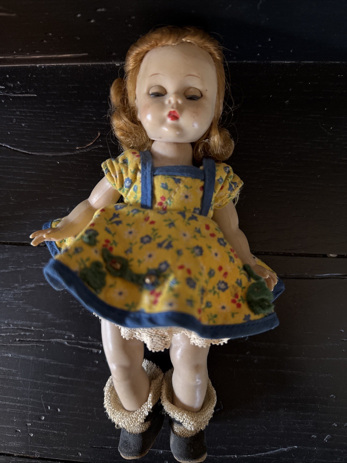 Vintage Madame Alexander 7 1/2″ Doll With Yellow Vogue Dress Sleepy Eyes