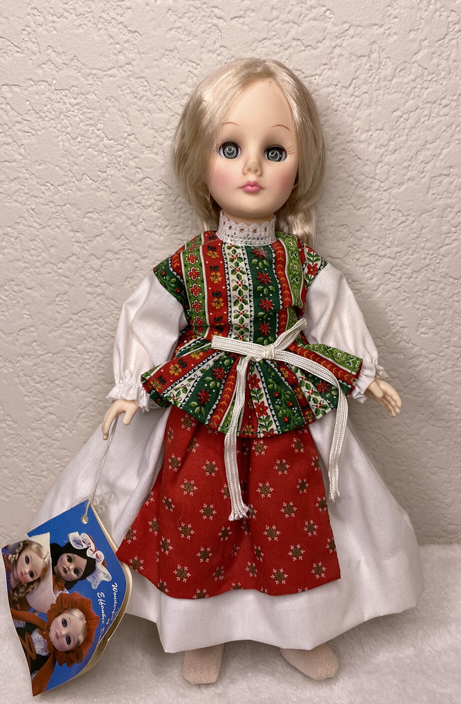 Effanbee Dolls International POLAND ~ No Box *PLEASE SEE PHOTOS FOR DETAILS*
