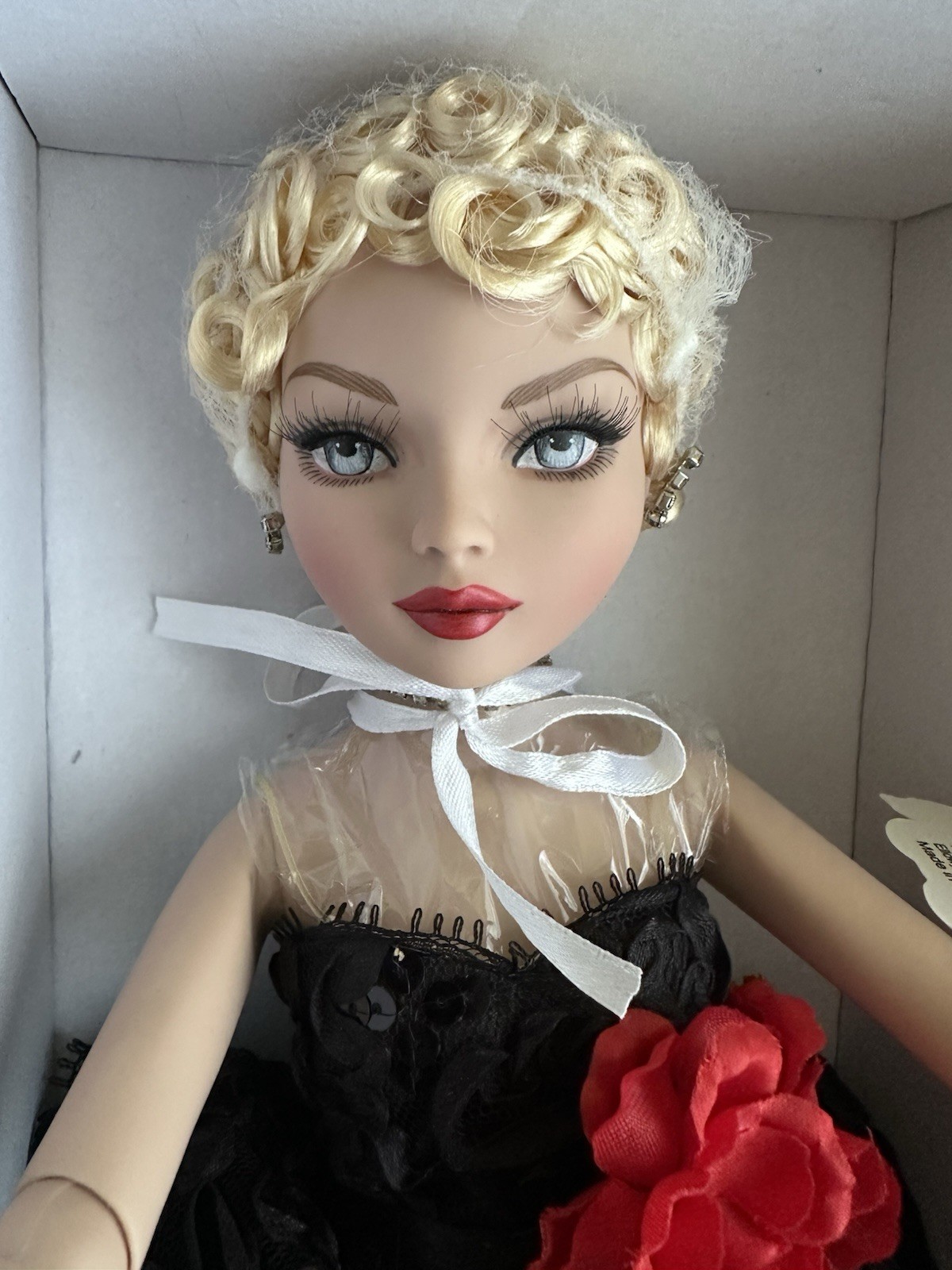 Tonner Ellowyne Wilde Vintage Treasure Paris Doll Convention Robert Tonner