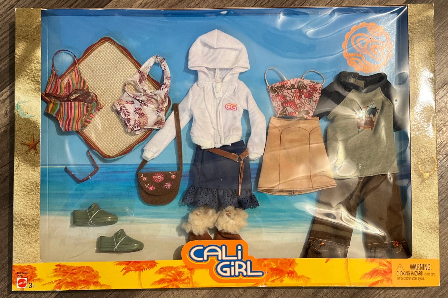 HTF NIB 2003 Mattel Barbie Cali Girl Fashion Pack Asst G5231 G5232