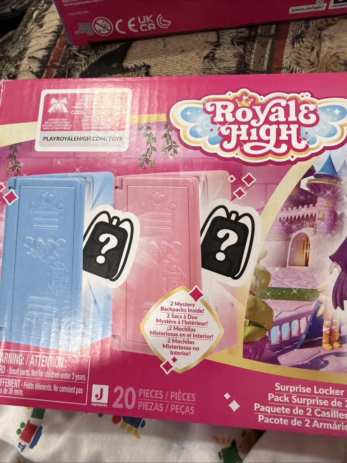 Royale High Surprise Locker 2 Pack Light Dark No Codes