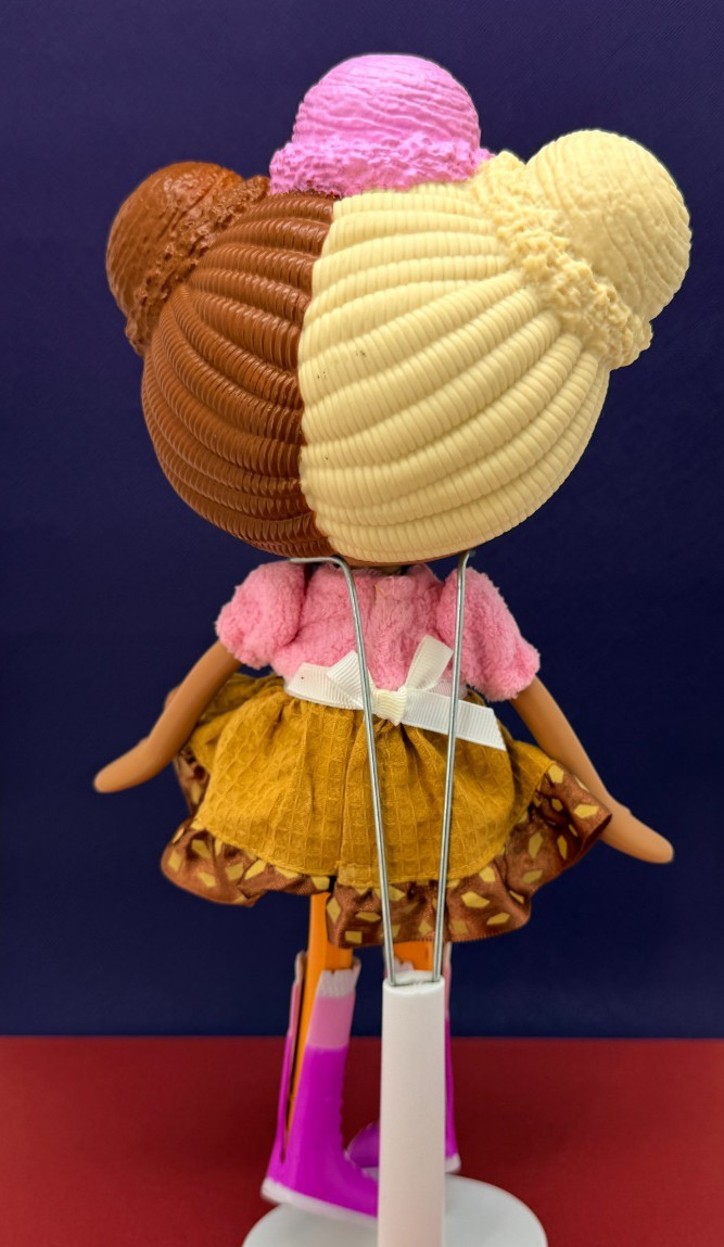 ? Lalaloopsy ? Scoops Waffle Cone : Full Size Doll and Pet